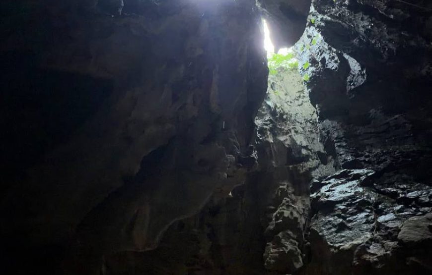 Exploring hiking adventure caving mountain tour around kampot-kep