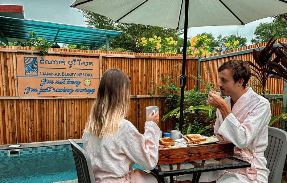 ដំណាក់ បូរី រីសត​ DAMNAK BOREY RESORT