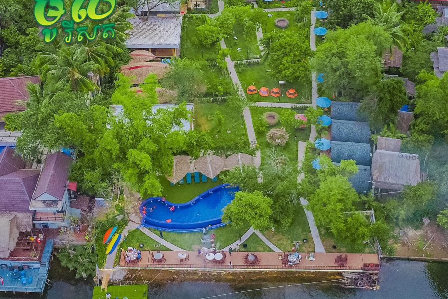 ម៉ូលី​ រីសត កំពត – Moly Resort Kampot
