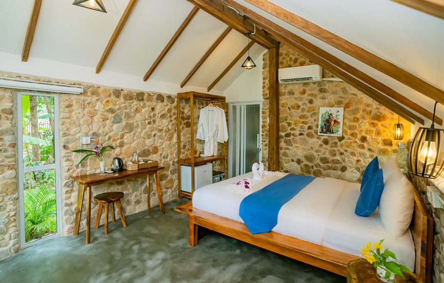 Bungalow-Deluxe Double Room
