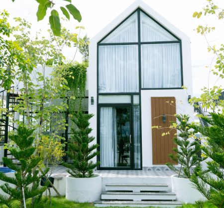 មូនរីលែកហៅស៏ Moon Relax House