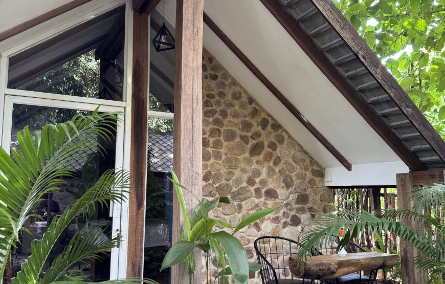 Bungalow-Deluxe Double Room