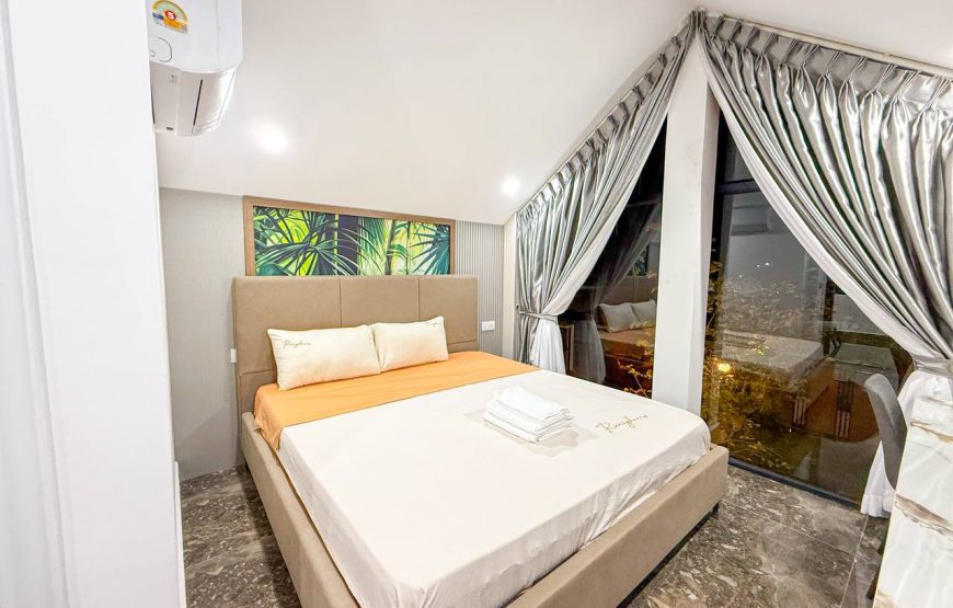 មូនរីលែកហៅស៏ Moon Relax House
